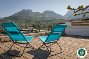 La Baie des Voiles, FEET IN THE CRYSTAL WATERS, 9 Apts from studio to Duplex, LLA Selections by Location lac Annecy